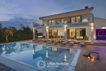 Luxurious Villa Gianno with a pool and a lovely garden