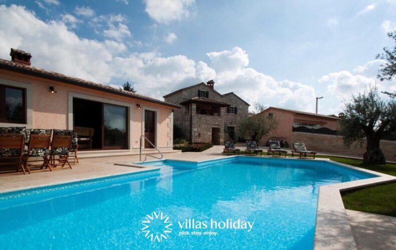 Rustic villa with swimming pool and jacuzzi in central Istria