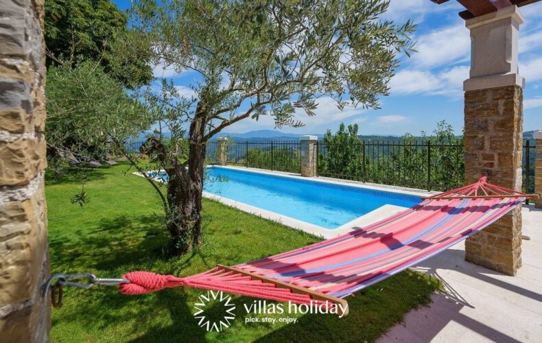 The lounge area of Villa Zamask