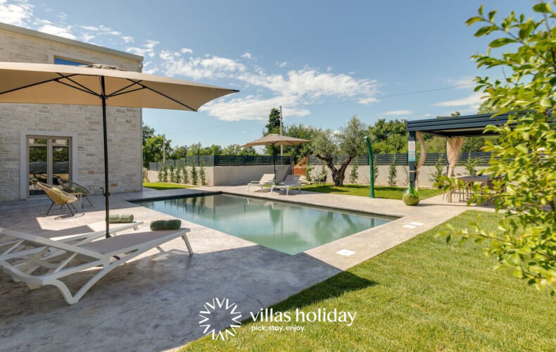 Swimming pool area of Villa Maslina