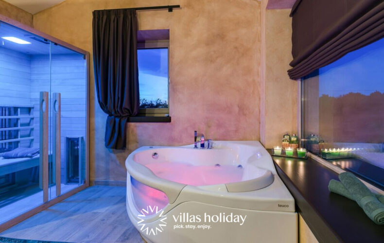 Hidromassage tub and sauna of Villa Maslina