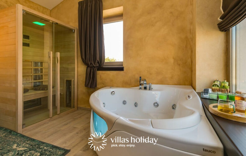 Hidromassage tub and sauna of Villa Maslina