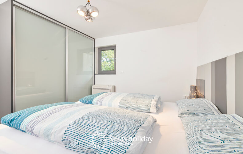 Ground floor bedroom of Villa Blue Ocean