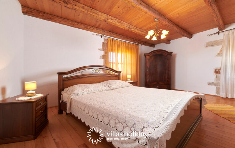 Second floor master bedroom of Villa Tamaris