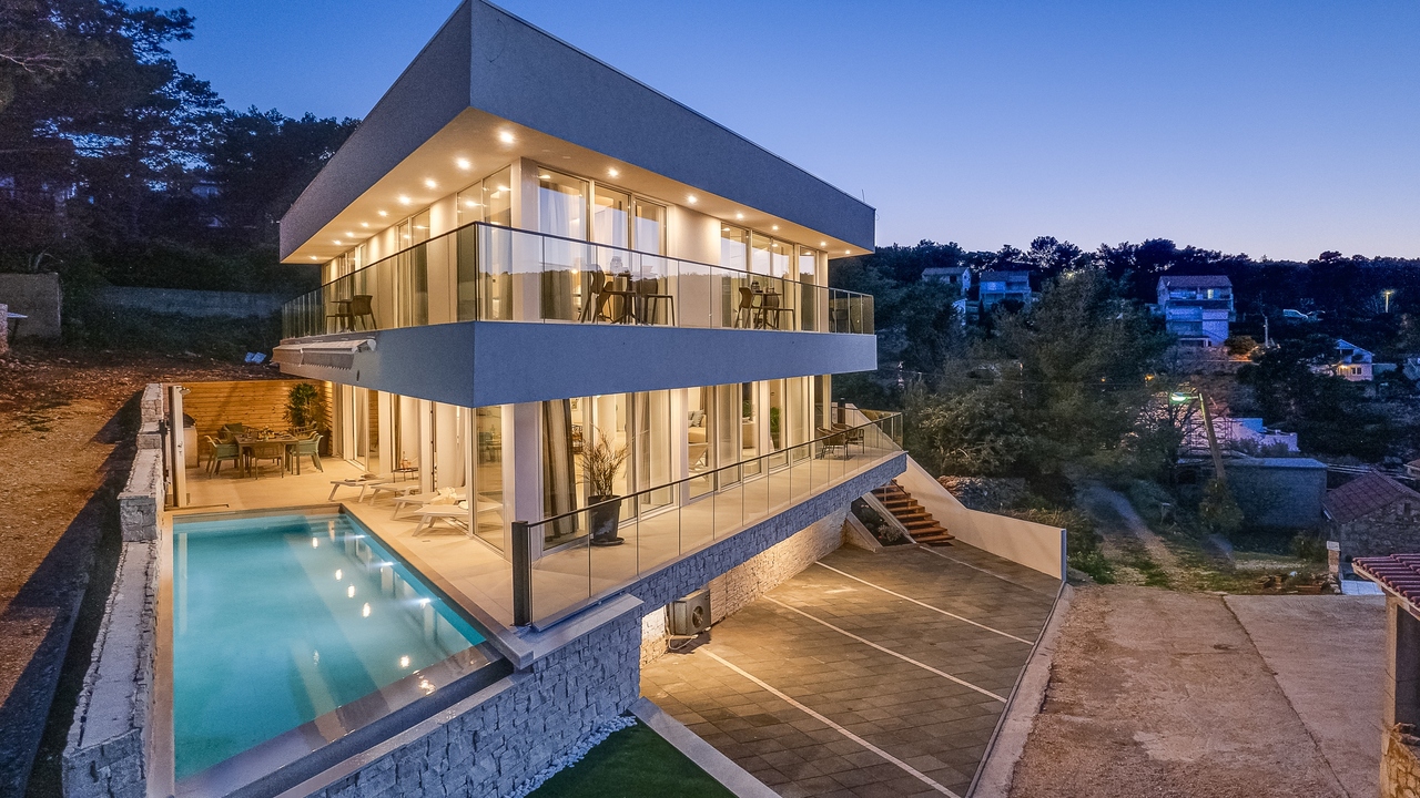Moderna Villa Estate Da Noi s bazenom i unutarnjim jacuzziem