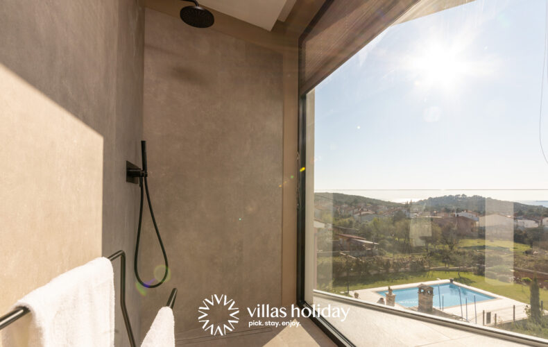 Bathroom of Villa Aruna