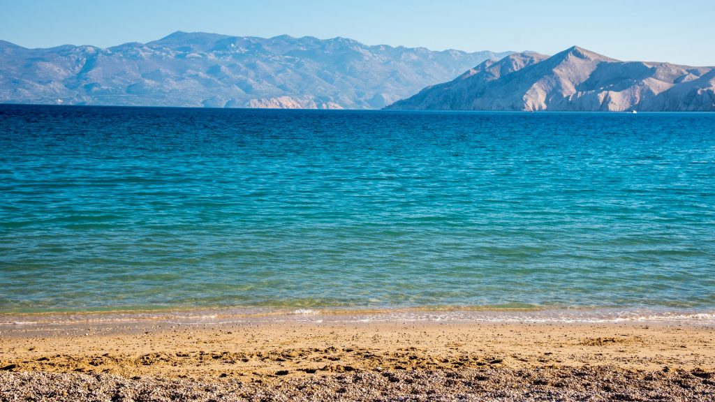 3 plaže na otoku Krku koje morate posjetiti