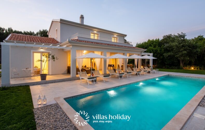 Lovely villa with swimming pool in coastal Istria