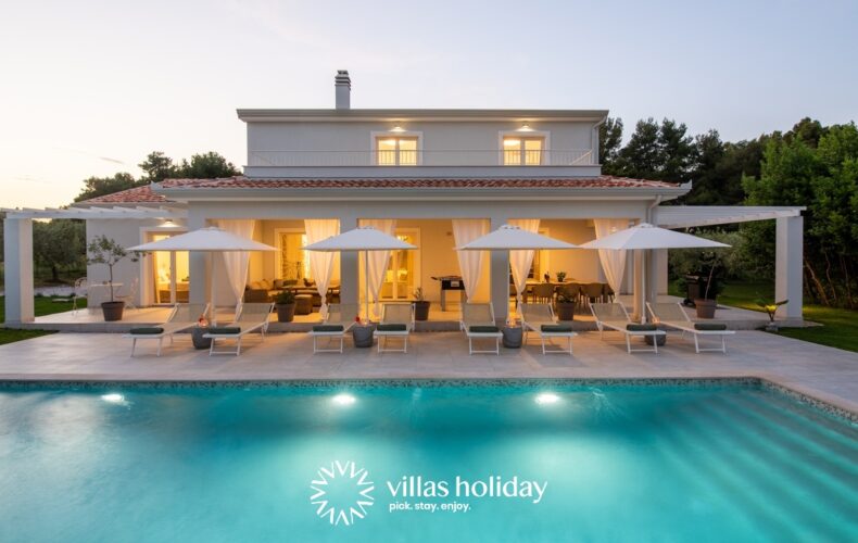 Lovely villa with swimming pool in coastal Istria