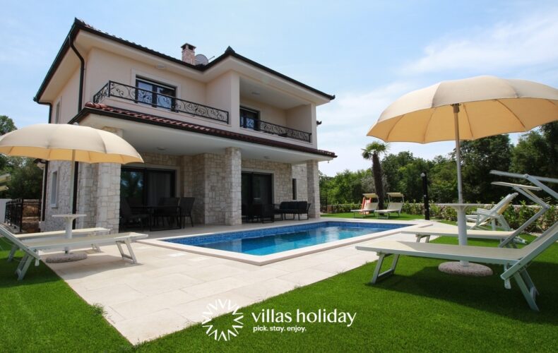 Charming villa with swimming pool on Krk island