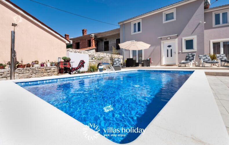 Wonderful villa with swimming pool in central Istria