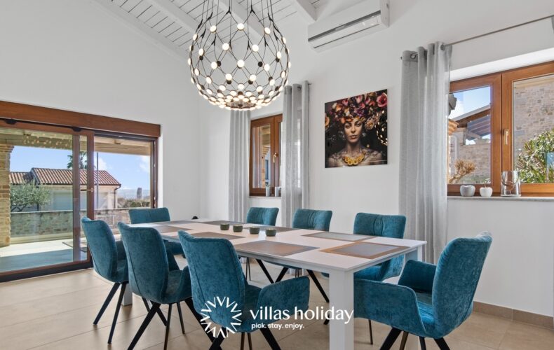 Dining area of Villa Hardy