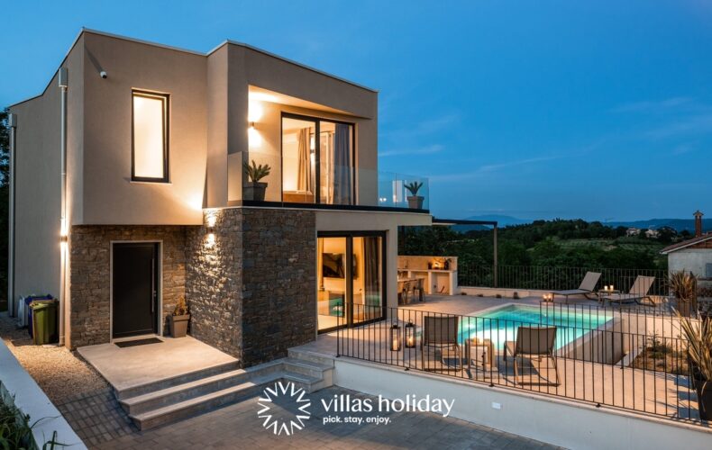 Luxurious villa with swimming pool and jacuzzi in central Istria