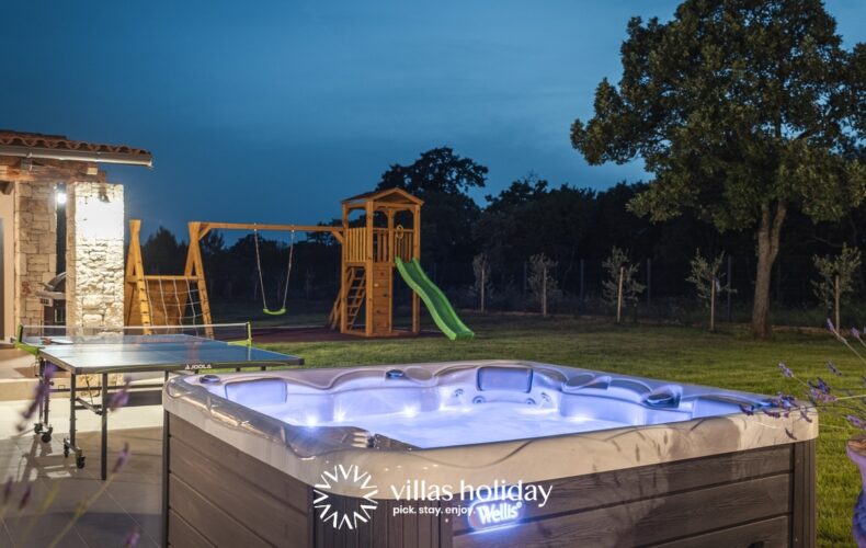 Jacuzzi of Villa Antea