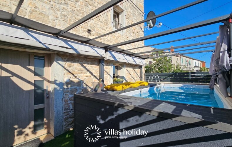 Villa with swimming pool in central Istria