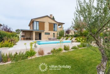 Villa with swimming pool sauna and jacuzzi in coastal Istria