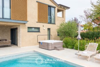 Jacuzzi of Villa Vallis