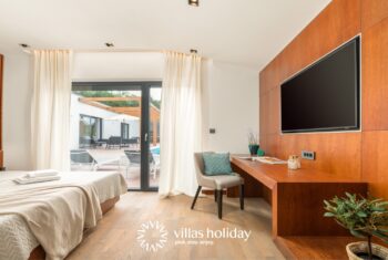 Spacious bedroom of Villa Istria Green