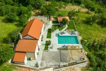 Villa with swimming pool sauna and jacuzzi near Rijeka